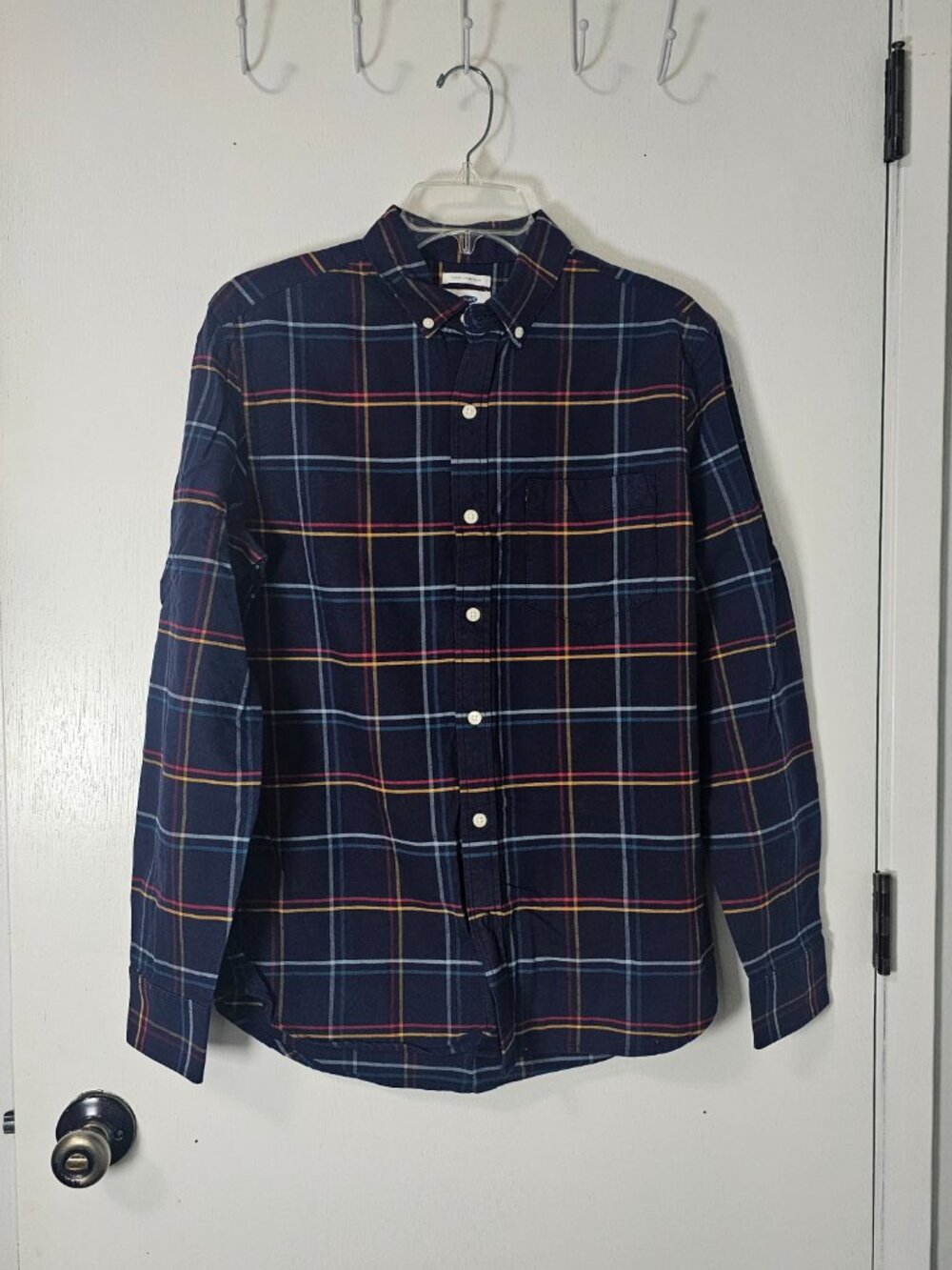 NEW Old Navy Slim Fit Men's Blue Plaid Flannel Shirt - Size Small - Picture 2 of 7